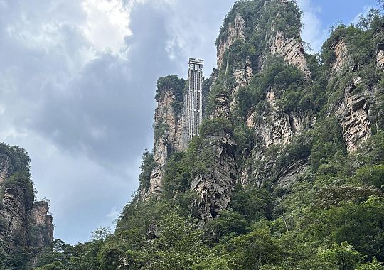 L'ascensore Bailong - foto Franco Bonciani