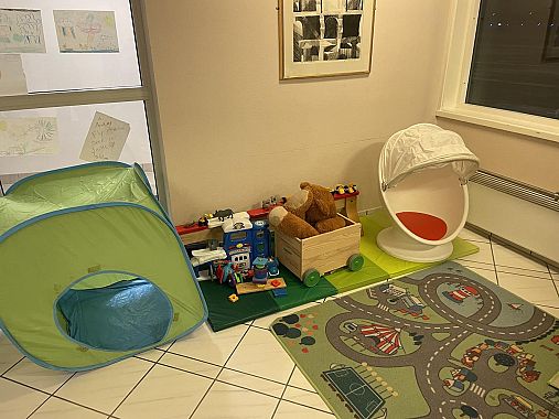 Spazio giochi all'aeroporto di Tromso, Norvegia - foto Blue Lama